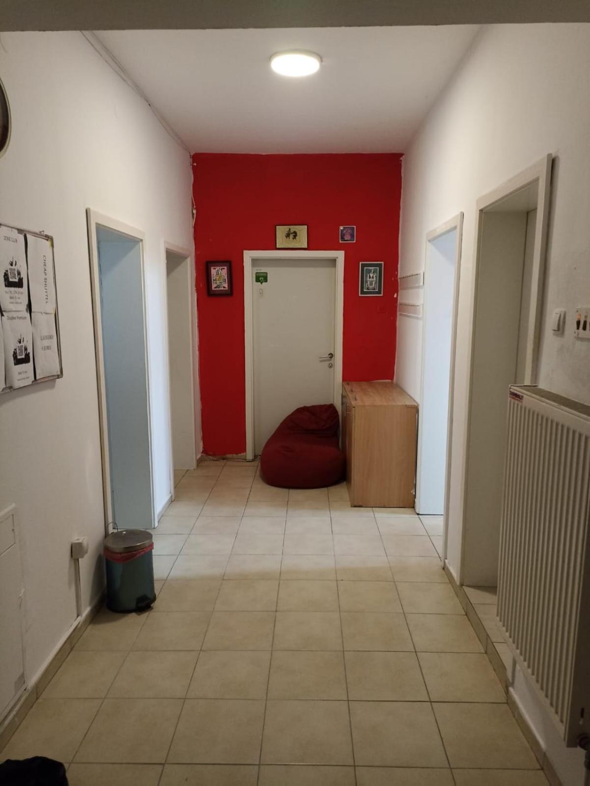 Newborn Center Hostel All Day Free Coffee Πρίστινα Εξωτερικό φωτογραφία