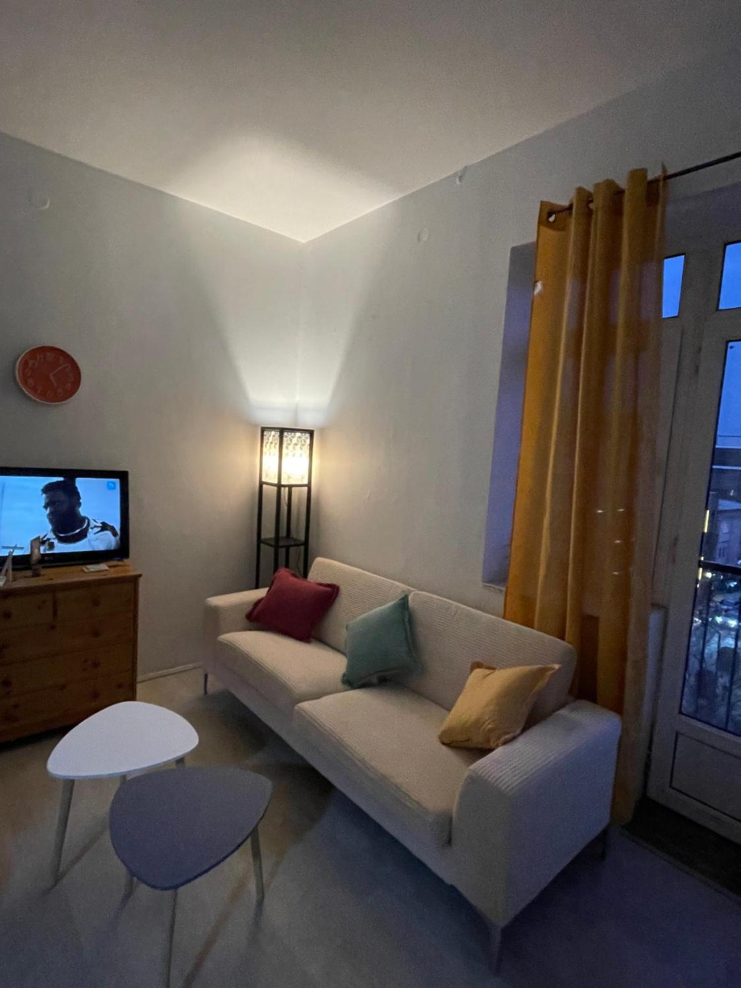 Newborn Center Hostel All Day Free Coffee Πρίστινα Εξωτερικό φωτογραφία
