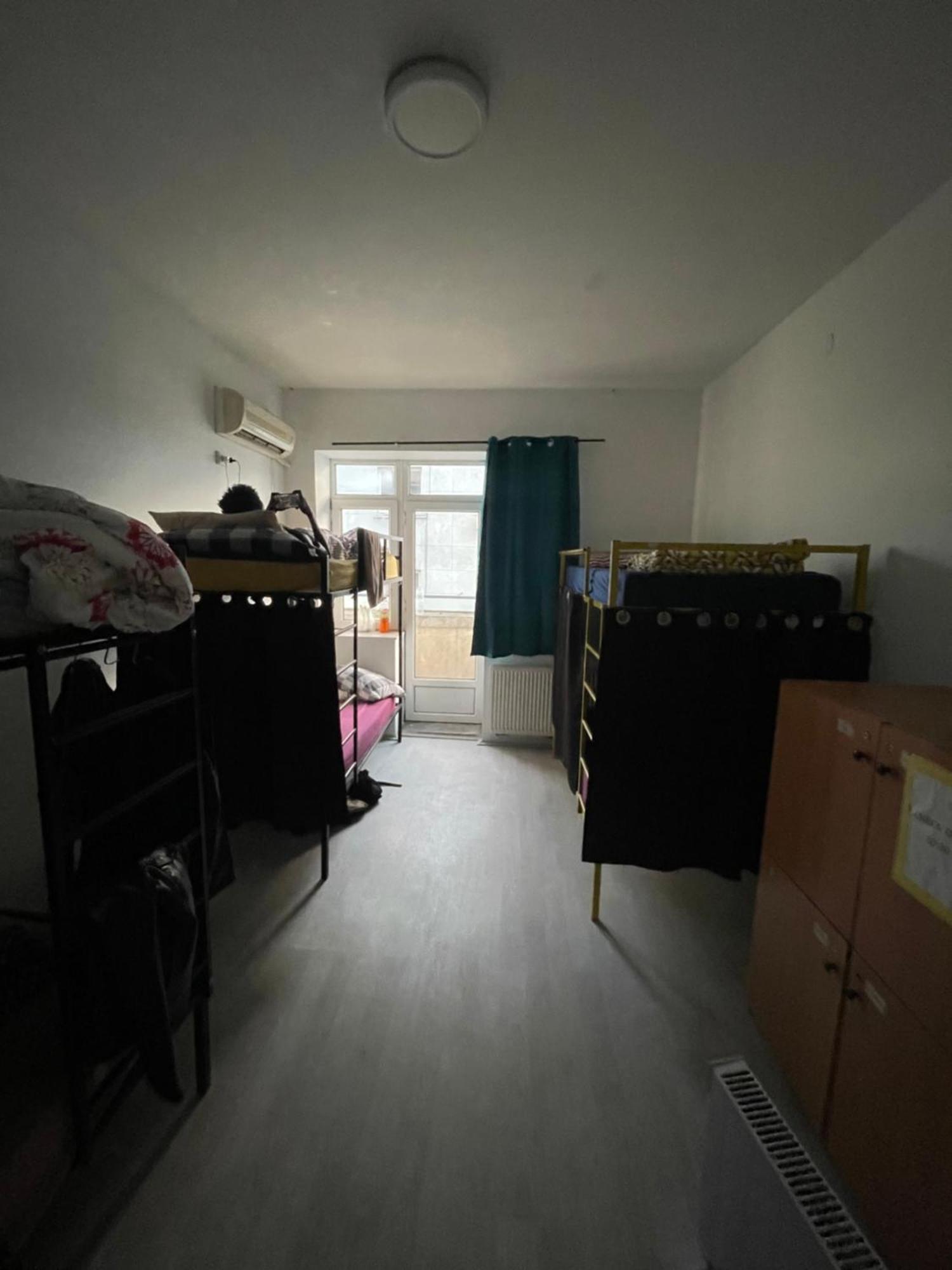 Newborn Center Hostel All Day Free Coffee Πρίστινα Εξωτερικό φωτογραφία